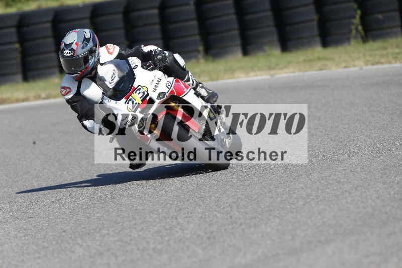 /Archiv-2025/49 26.08.2025 Cornu Master School ADR/blau-bleu/23